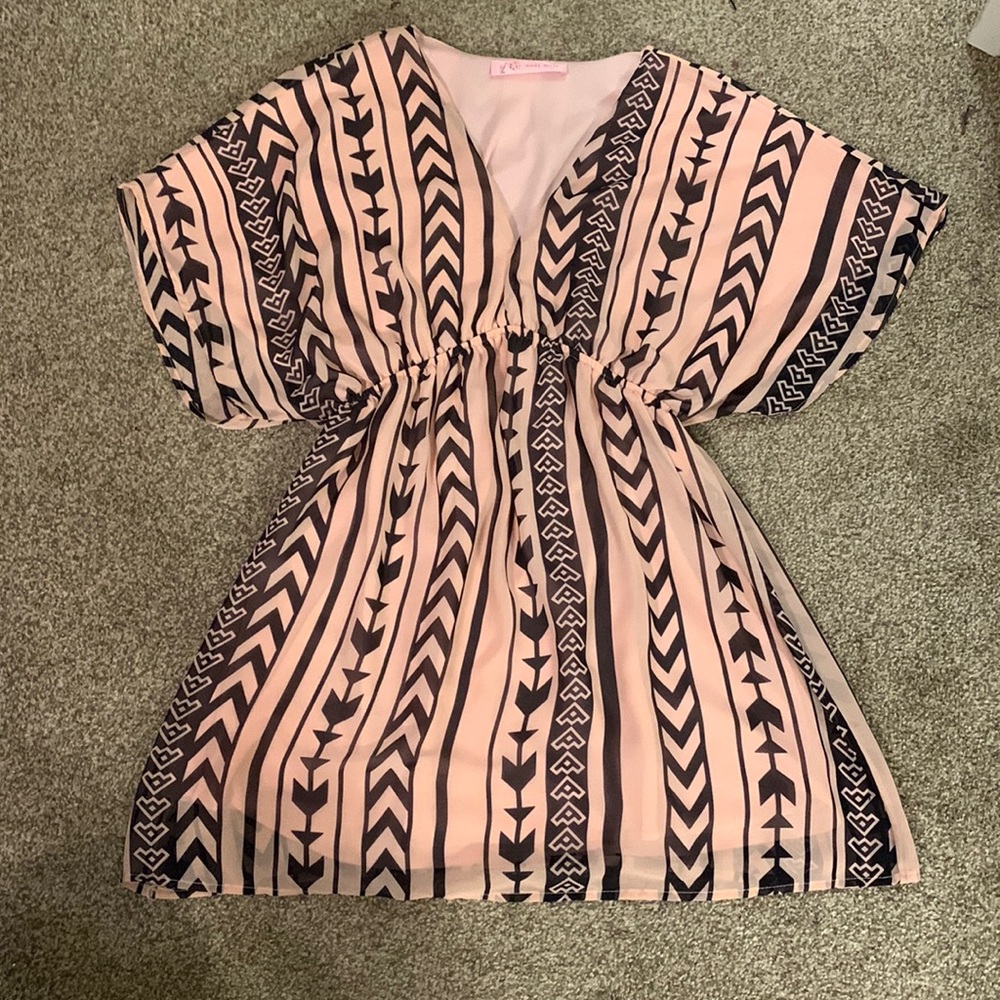 Honeybell dress size medium light pink with cinched waist and deep V